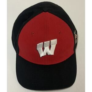 Wisconsin Badgers Hat Cap Mens SnapBack Red & Black W Logo NCAA College Football
